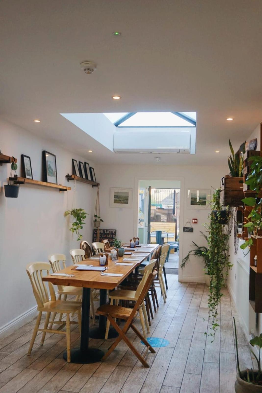Upstairs At 33 - Self Check In Boutique Accommodation In Worcester Centre Экстерьер фото